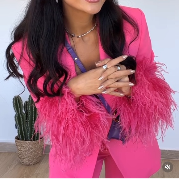ZARA Feather Blazer Pink - Picture 2 of 8
